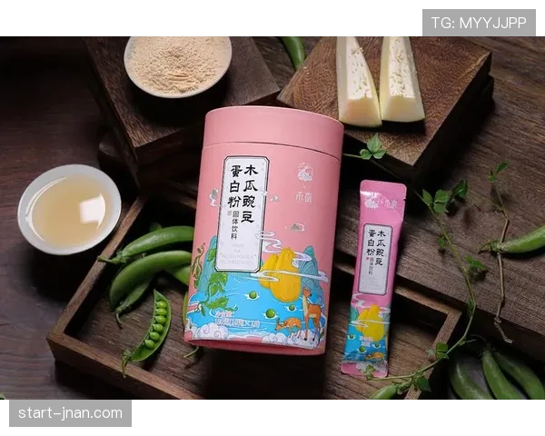 邢傲伟家的冰箱里塞满蛋白粉，连饮料都是按克称着喝的